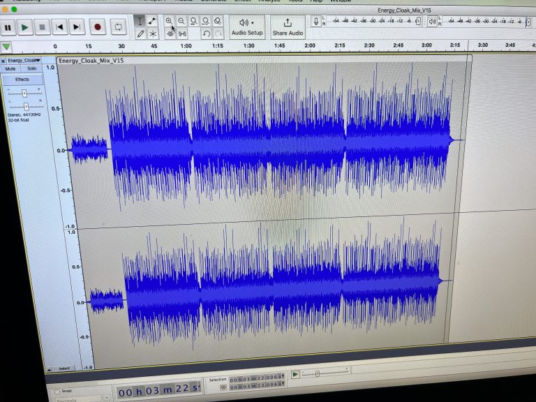 image shows a screen with audacity software in use